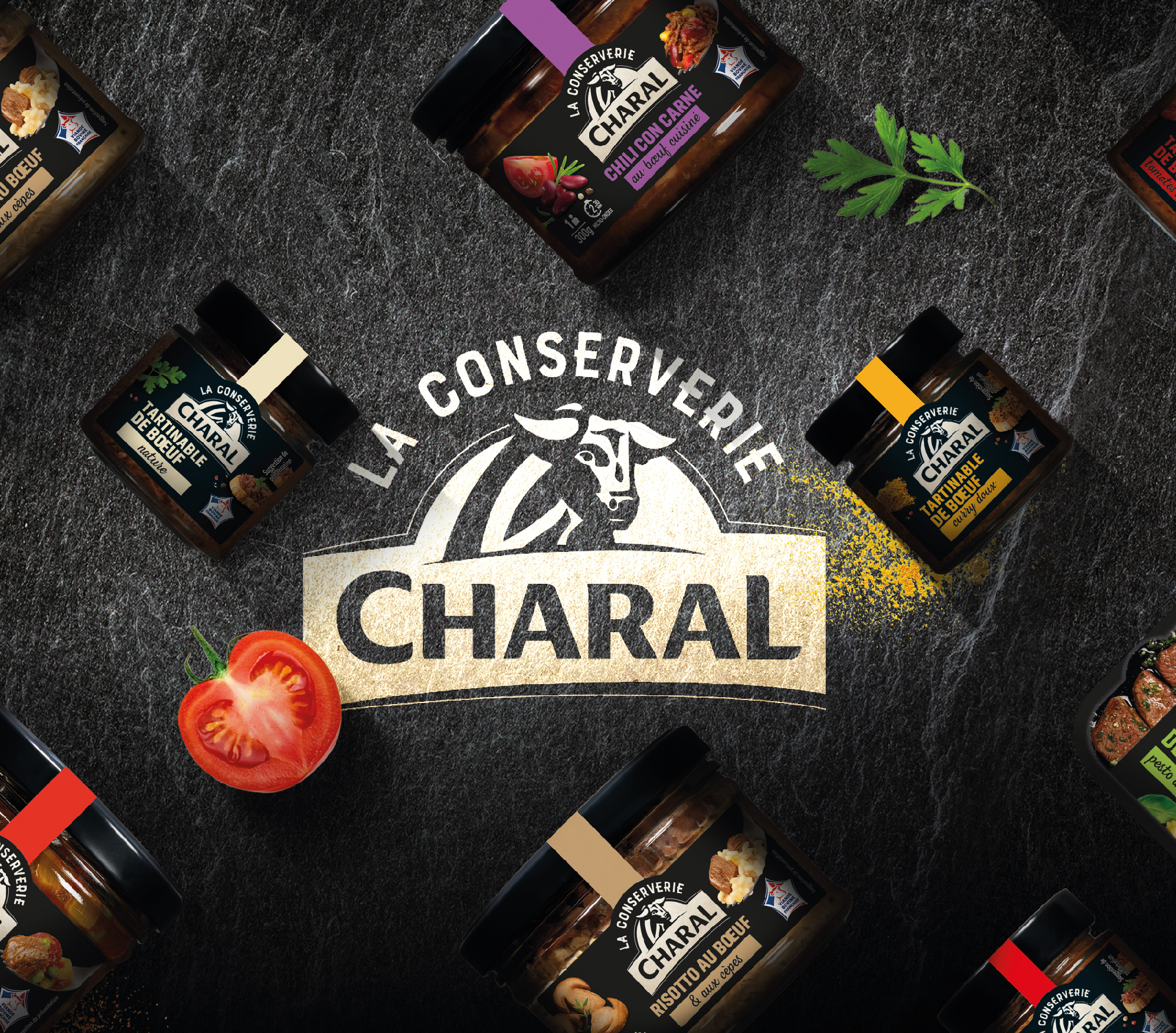 Le logo Charal conserverie sur une ardoise